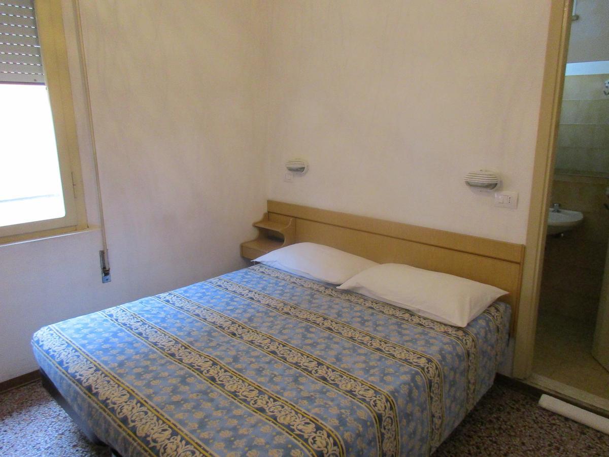 Hotel Pensione Ornella Cesenatico Exterior photo