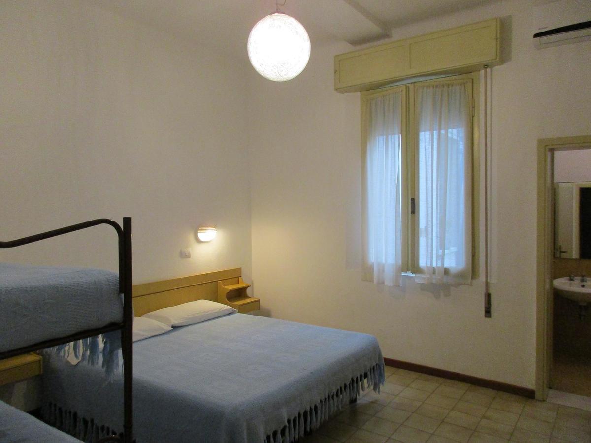 Hotel Pensione Ornella Cesenatico Exterior photo